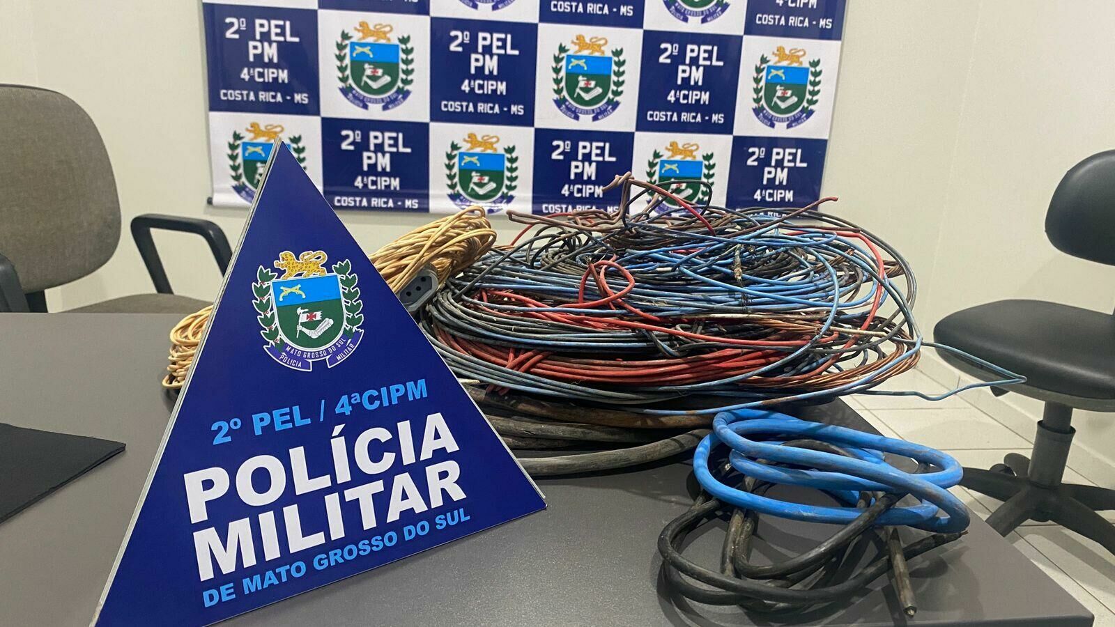 Imagem de compartilhamento para o artigo Idoso segura ladrão de fios de energia e aciona polícia em Costa Rica da MS Todo dia